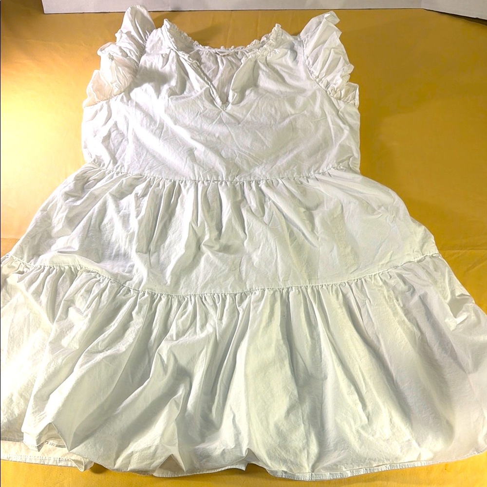 A loves A woman’s dress V-neck ruffled cap sleeves white